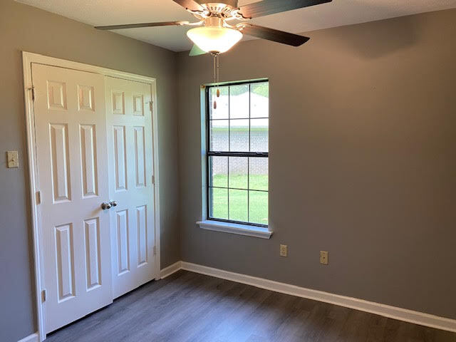 Foto del edificio - 755 Cherub Ct