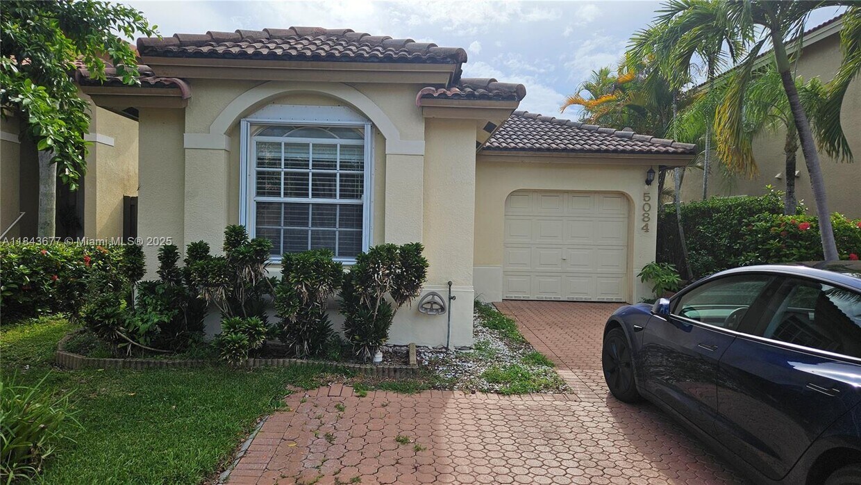 Primary Photo - 5084 NW 112th Ct