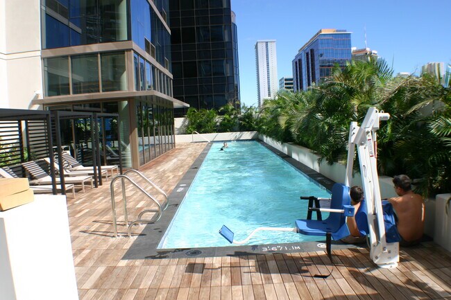 Foto del edificio - 1388 Kapiolani Blvd