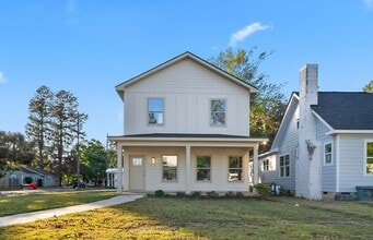 Building Photo - 1524 3rd Ave