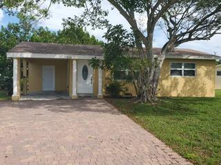 Foto del edificio - 516 NW 8th Ct