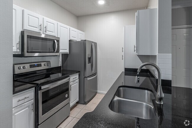 1 habitación, 1 baño - 700 pies cuadrados - Cocina - Park at Riverdale