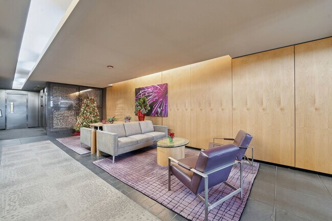 Foto del edificio - 2020 N Lincoln Park W