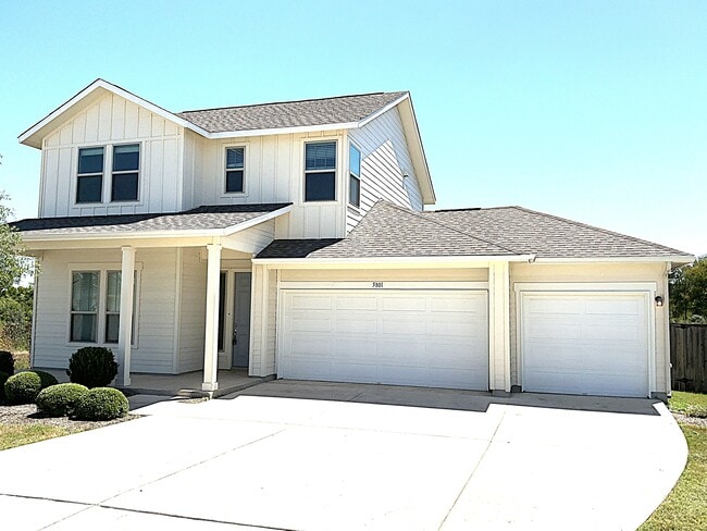 Building Photo - 5801 Kara Dr