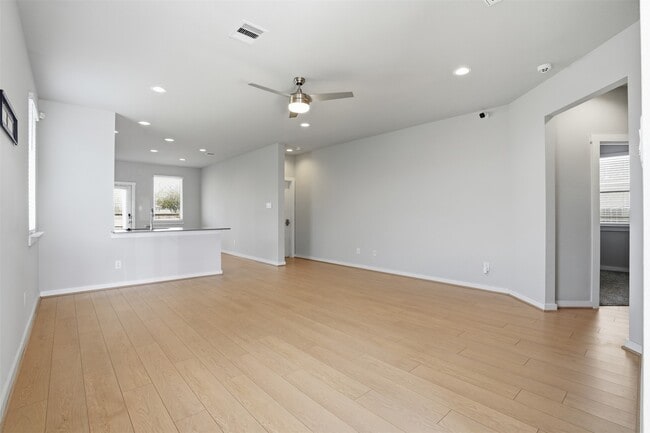 Foto del edificio - 2803 Chancery Summit Ct