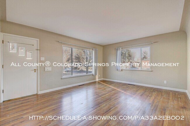 Building Photo - 1111 E Columbia St