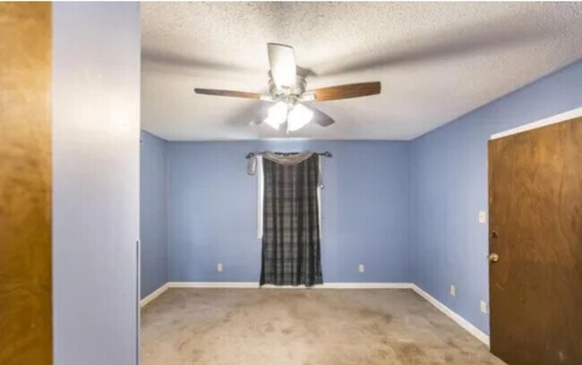 Building Photo - 1553 Hurley Cir