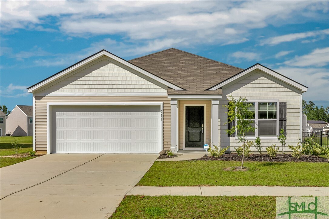 Foto principal - 216 Skylark Rd