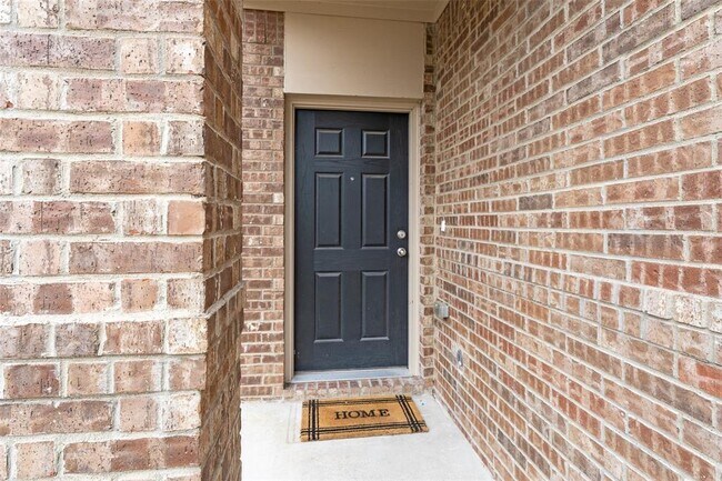 Building Photo - 147 E Kirnwood Dr