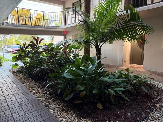 Foto del edificio - 8500 SW 133rd Avenue Rd