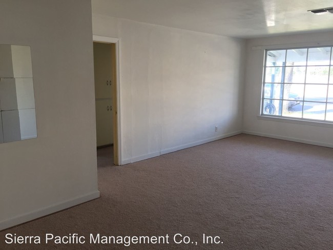 Building Photo - 1017 Ramirez St