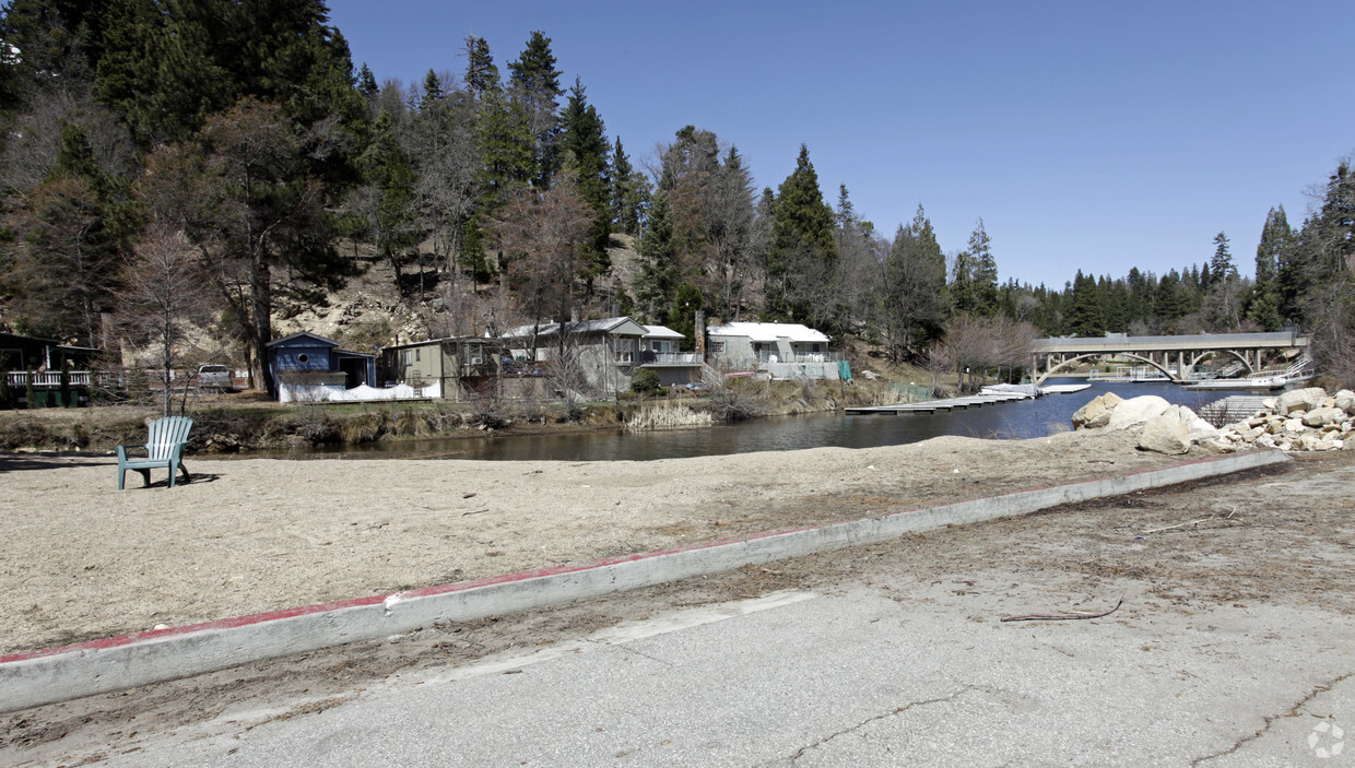 Primary Photo - Creekside Trailer Park