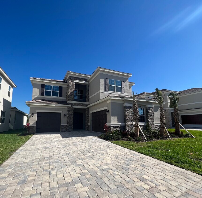 Foto principal - 32227 Logan Elm Ter