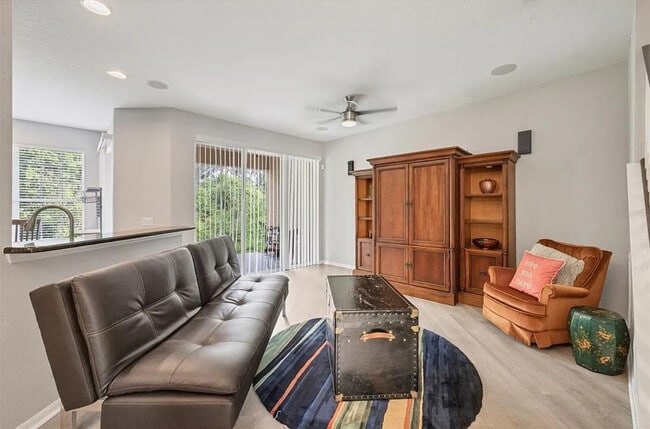 Foto del edificio - 8228 Villa Grande Ct