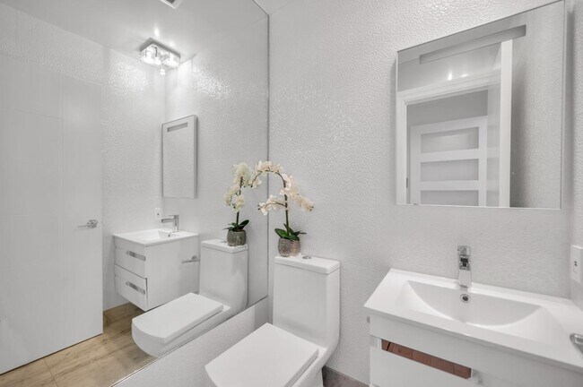 Foto del edificio - 30 Bluebell Ln