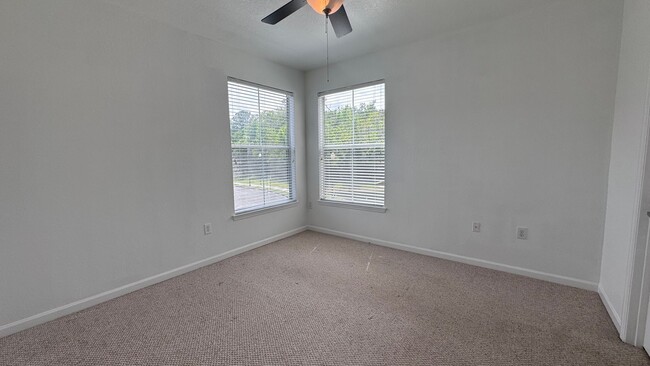 Building Photo - 3 Bedroom/ 2 Bath Condo for rent in Desira...
