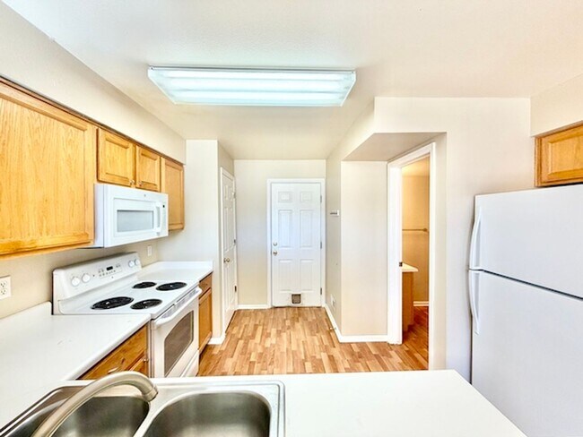 Foto del edificio - Westbury Farms 1-Bedroom
