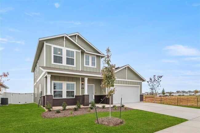 Building Photo - 641 Running Creek Dr