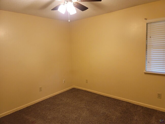 Building Photo - 316 Tallulah Trail