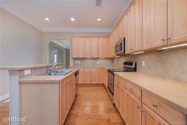 Building Photo - 3 br, 2 bath House - 4002 Warwagon Drive