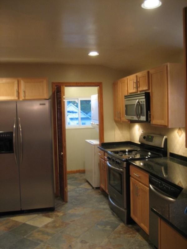 Building Photo - 2923 N Marmora Ave