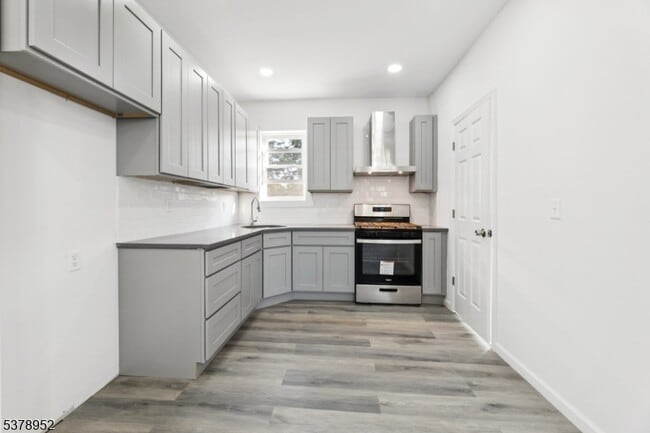 Building Photo - 97 Whittlesey Ave