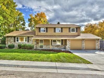 Primary Photo - 3952 E Briarwood Ave