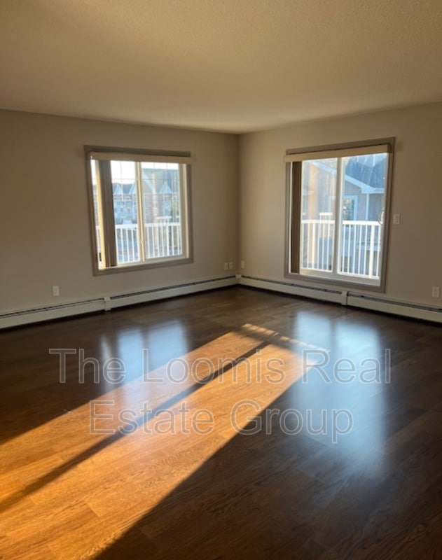 Building Photo - 2208-2244 44 Ave NW