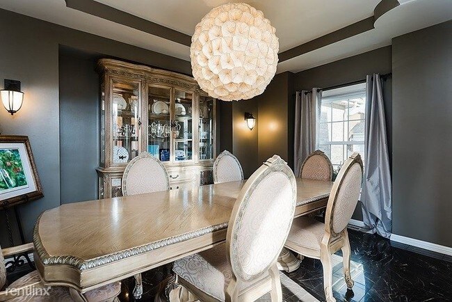 Foto del edificio - 4 br, 5 bath House - 1325 South 72nd Street