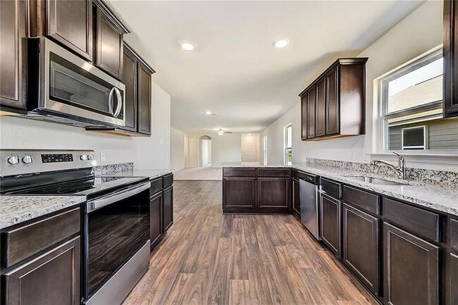 Building Photo - 18216 Speculator Ln
