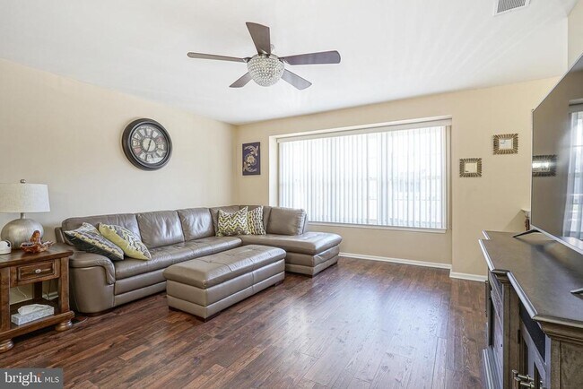 Foto del edificio - 5903 Coventry Way