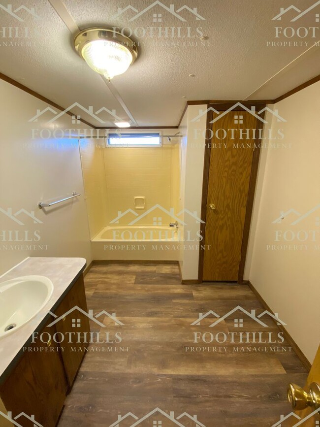 Foto del edificio - 2 Bedroom Mobile Home in Starr