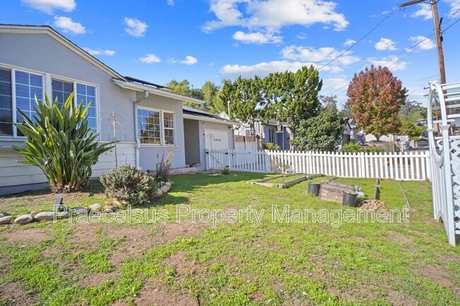 Building Photo - 5960 Nagel St