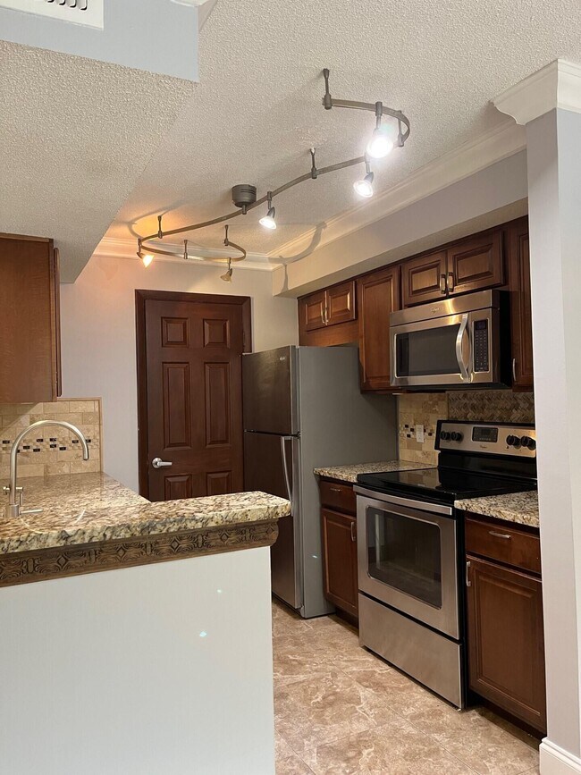 Building Photo - 815 Boynton Beach Blvd