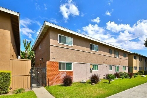 Foto del edificio - Ball Rd.