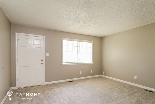 Building Photo - 9408 Spruce Pine Pl
