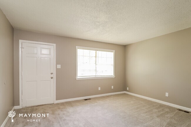 Foto del edificio - 9408 Spruce Pine Pl