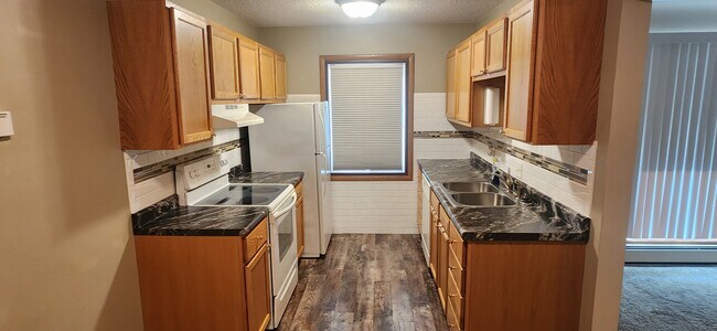 Building Photo - 358 Elton Hills Dr NW