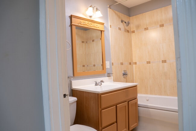 Foto del edificio - 6605 S Kimbark Ave