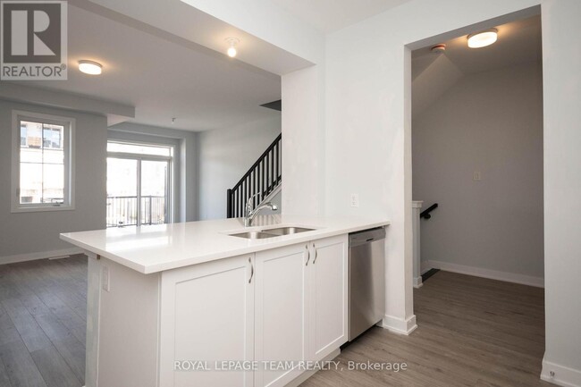 Building Photo - 142 Anthracite Private