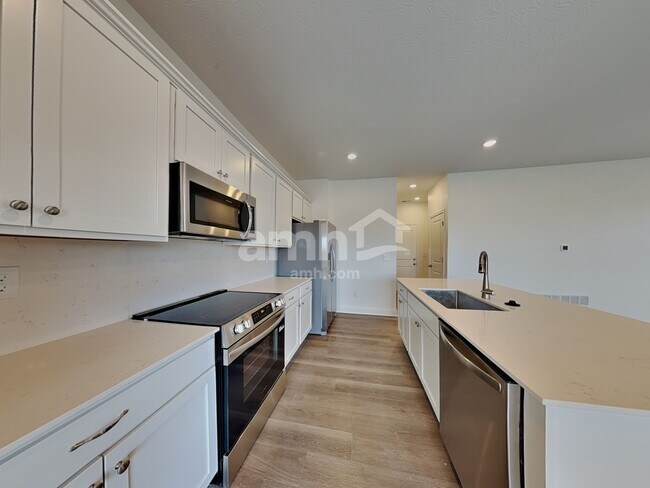 Foto del edificio - 9106 Henley Ave