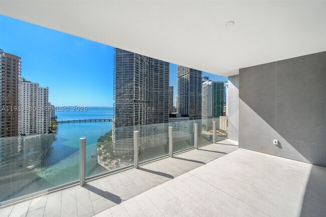 Foto del edificio - 300 Biscayne Blvd
