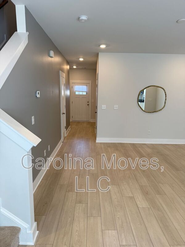 Building Photo - 1067 Millison Pl