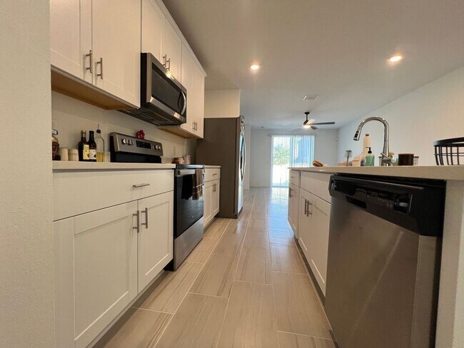 Foto del edificio - 4439 Rapallo Ave