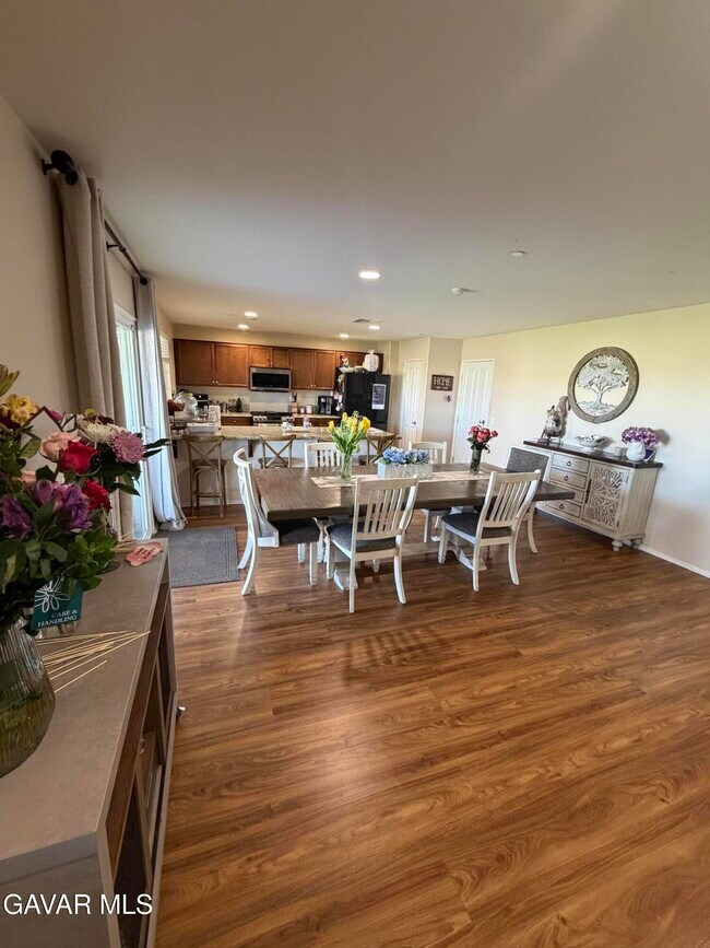Foto del edificio - 44326 Ryckebosch Ln