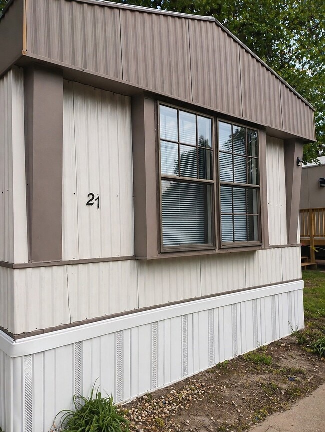 Foto del edificio - 27 Deerwood Park