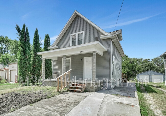Building Photo - 2503 S 8th St