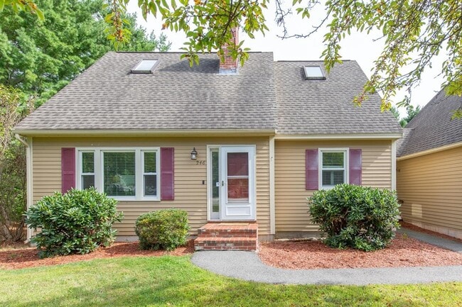 Building Photo - 246 Winding Pond Rd