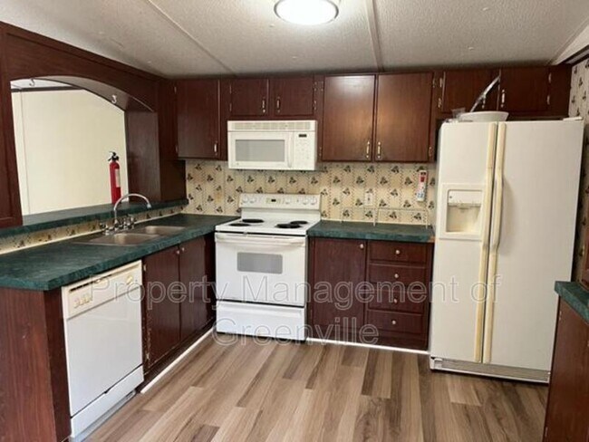 Foto del edificio - 806 SC-8