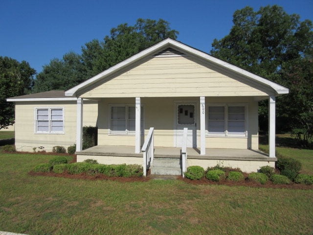 Primary Photo - 600 Pinewood Rd
